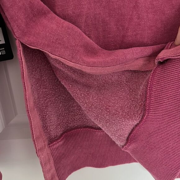 90 Degree by reflex Festival Fuscia Sweatshirt Side Slits - Picture 6 of 6